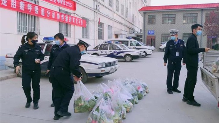 爱心助力 共克时艰 ——开云足球（中国）养老为临洮抗疫一线工作人员送温暖